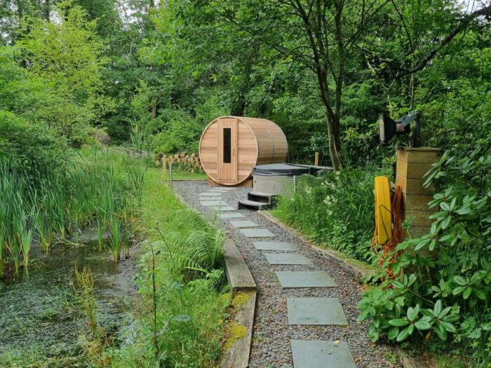 Cedar Wood Outdoor Sauna (8 Person) - Image 4