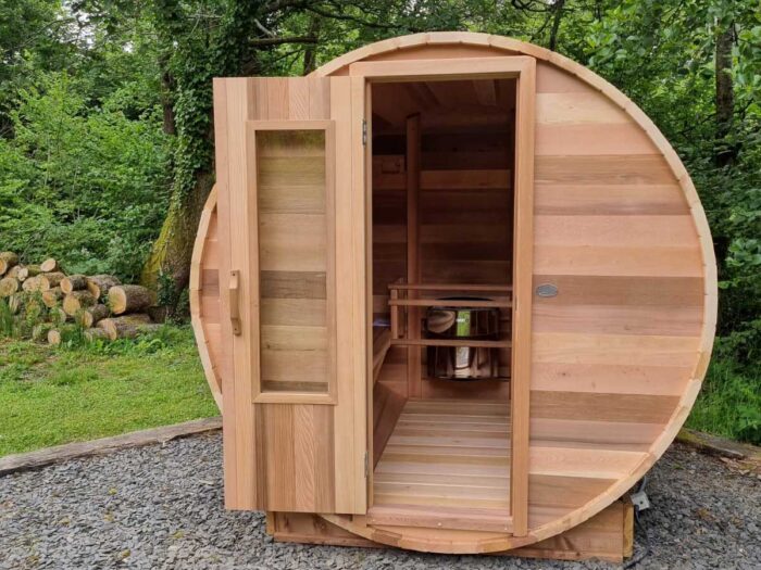 Cedar Wood Outdoor Sauna (8 Person) - Image 5