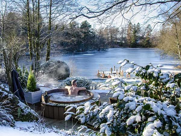 Gilpin winter scene Cedar Wood Hot Tub